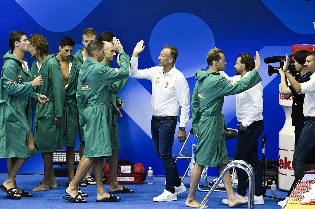 Vizes-vb: bemelegítettek pólósaink – mind a női, mind a férfi válogatott veretlenül negyeddöntős